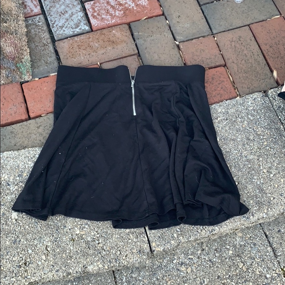 Skirt - Picture 2 of 2